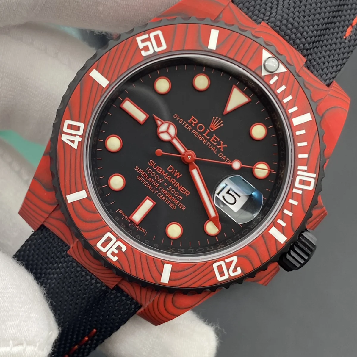 DIW Submariner Red Carbon