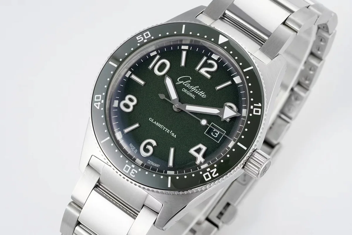 Glashütte Original SeaQ 1-39-11-13-83-70