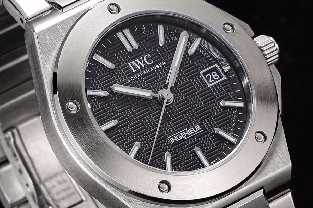 Ingenieur IW328901 Black Dial Automatic 40
