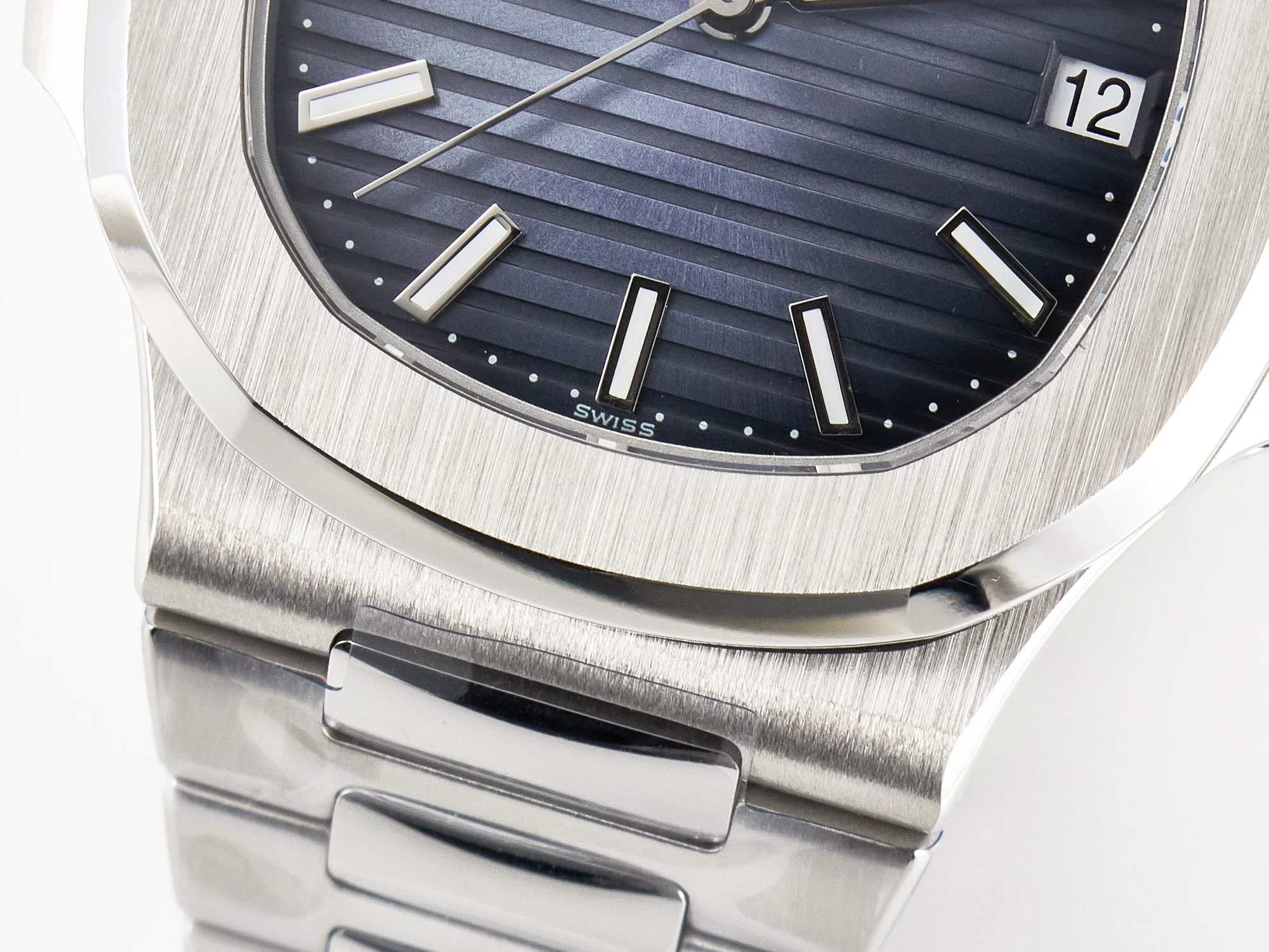 Nautilus 5711/1A-010 3KF 1:1 Best Edition Blue Textured Dial on SS Bracelet A324 Super Clone