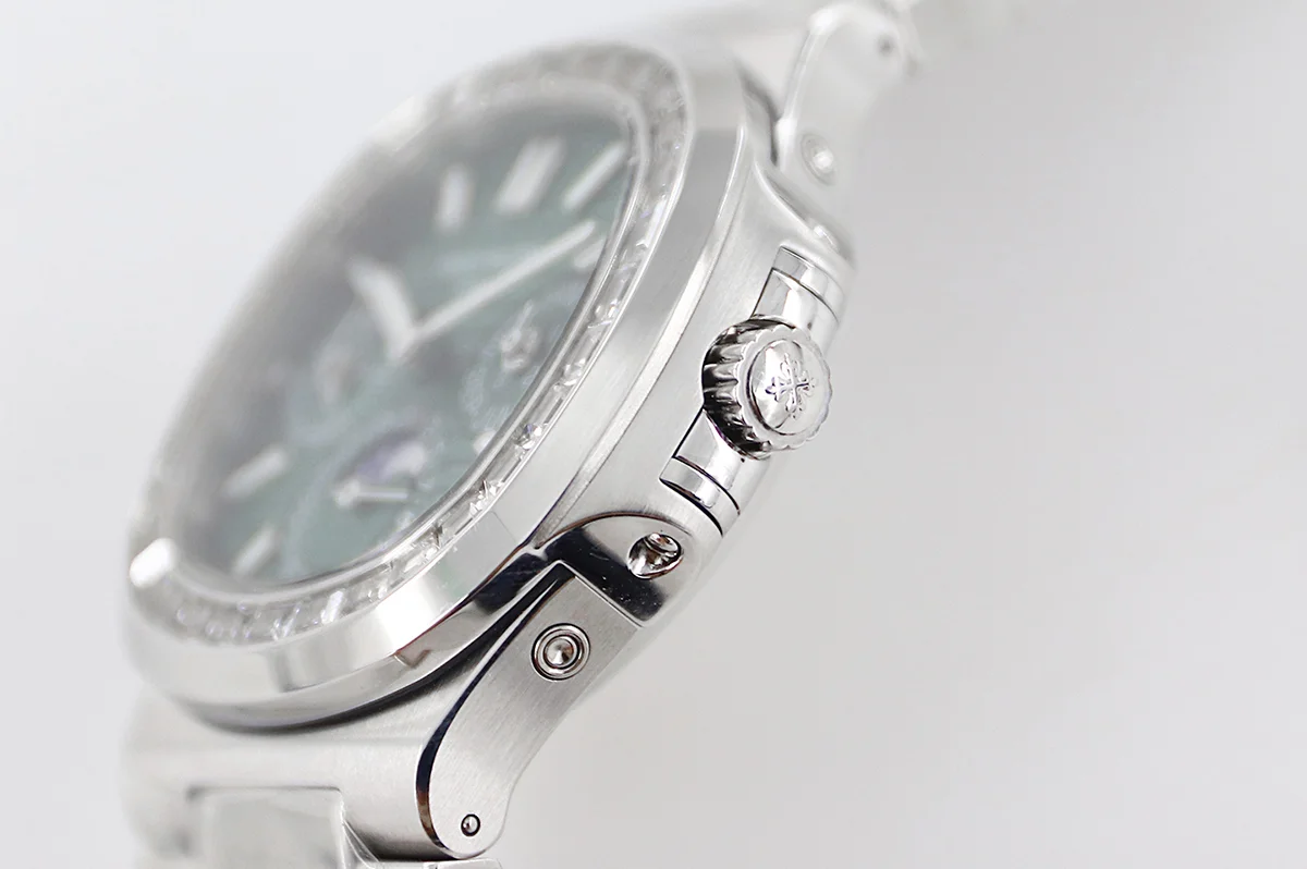 Nautilus 5740 Green Dial with Diamond Bezel in Steel