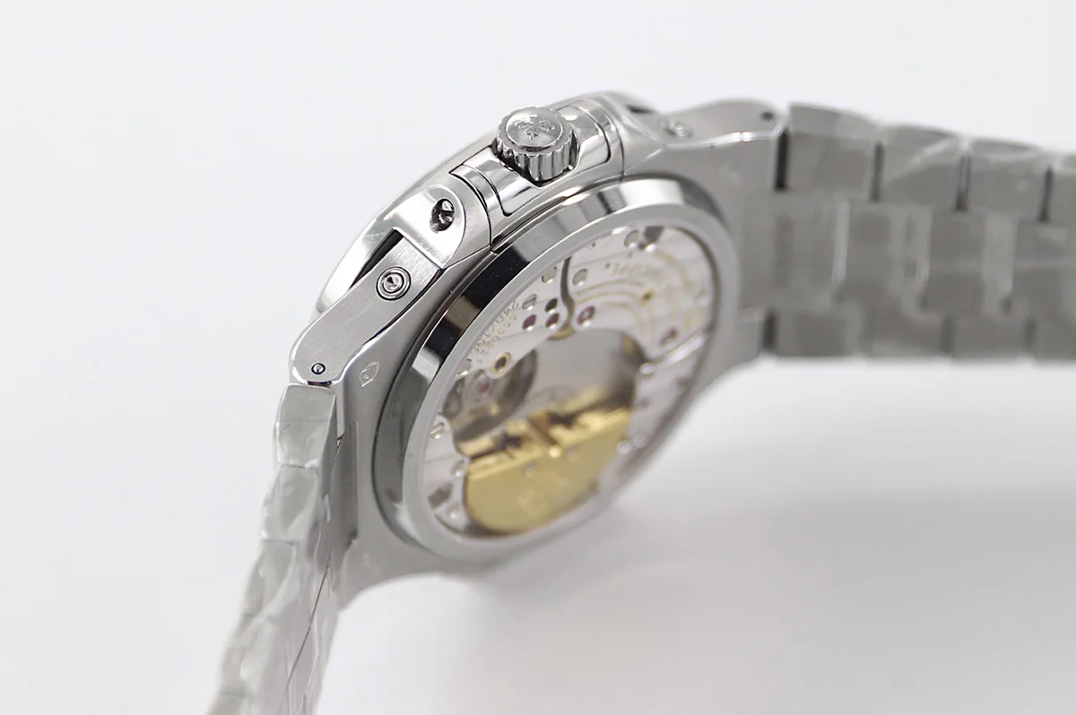 Nautilus 5740 Green Dial with Diamond Bezel in Steel