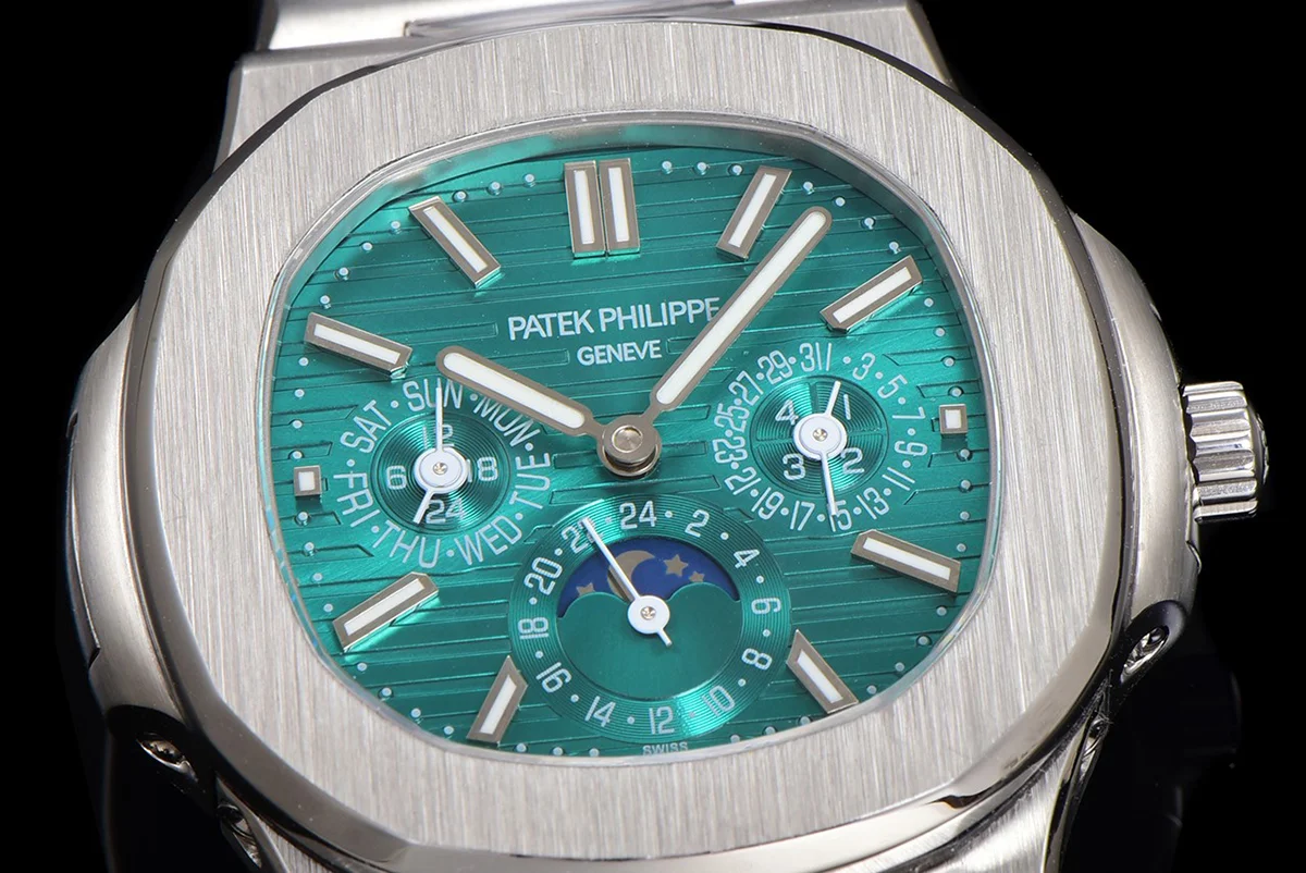 Nautilus 5740 Turquoise Dial in Steel