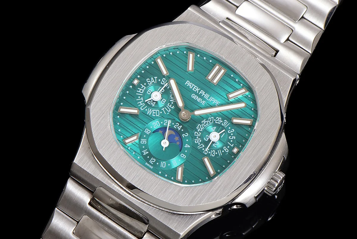Nautilus 5740 Turquoise Dial in Steel