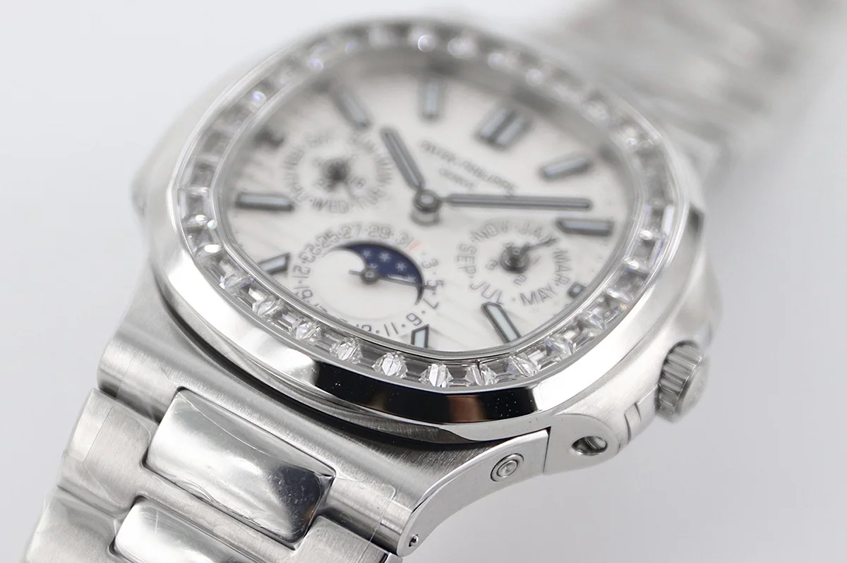 Nautilus 5740 White Dial with Diamond Bezel in Steel