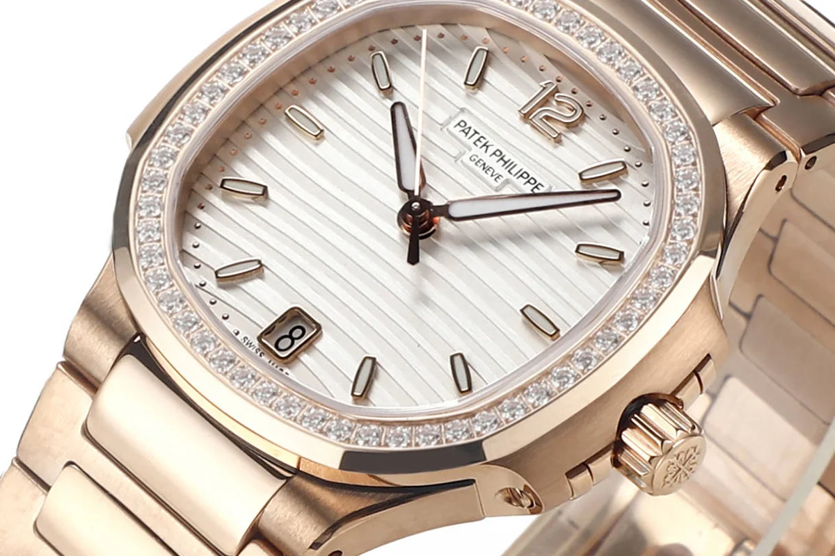 Nautilus 7118/1200R-001 White Dial