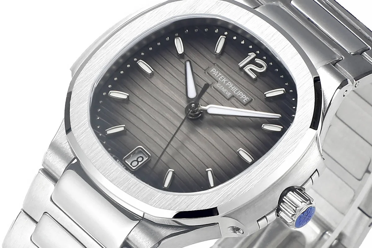 Nautilus 7118/1A-011 Grey Dial