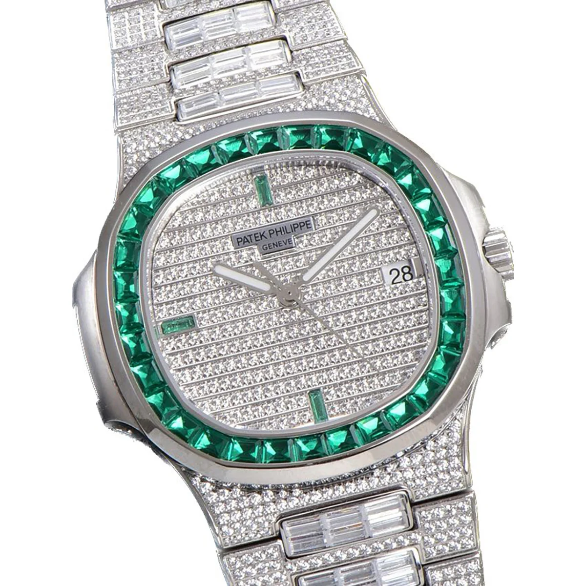 Nautilus Jumbo 5711 Diamond Dial with Green Diamond Bezel in Paved Diamonds