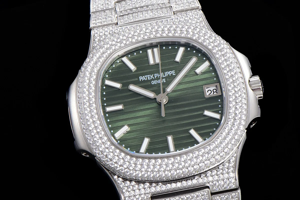 Nautilus Jumbo 5711 Green Dial with Diamond Bezel in Paved Diamonds