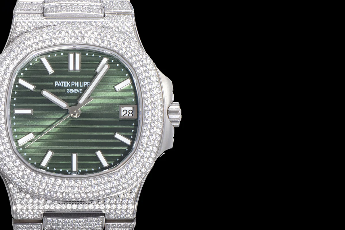 Nautilus Jumbo 5711 Green Dial with Diamond Bezel in Paved Diamonds