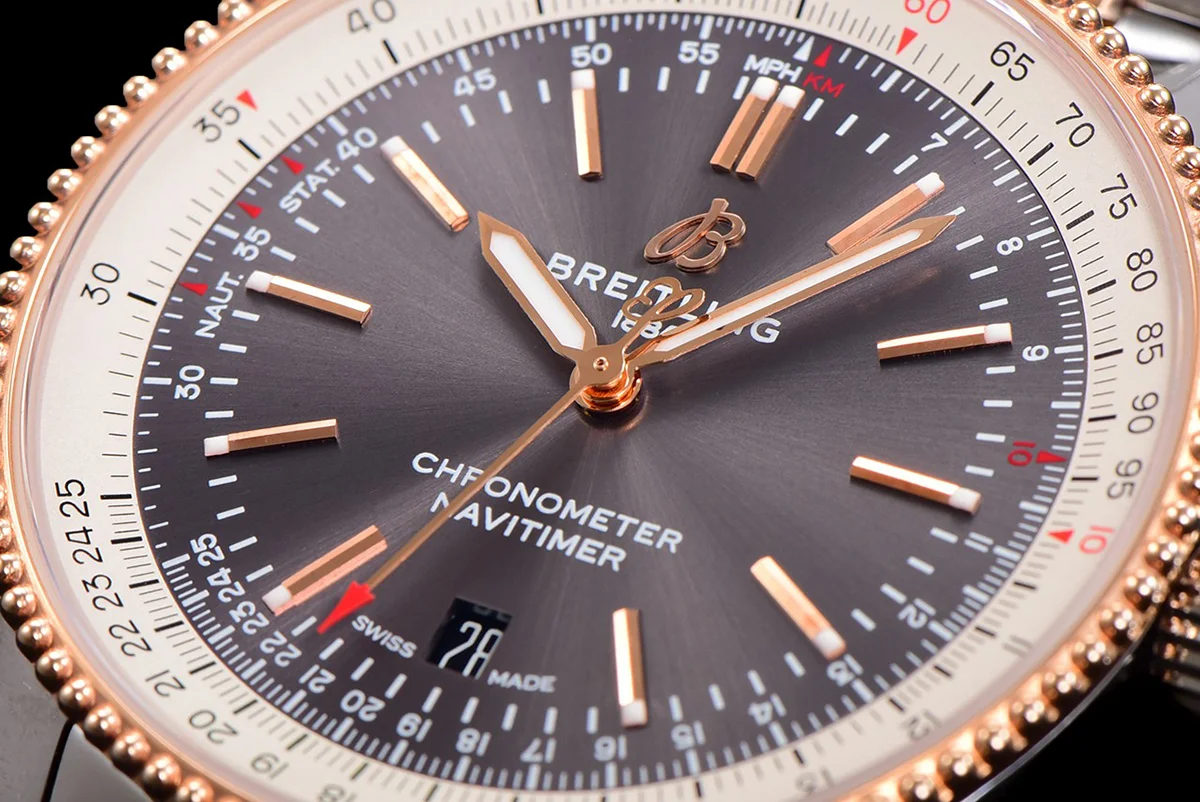 Navitimer Automatic 41 Grey Dial in Steel/Rose Gold on Bracelet