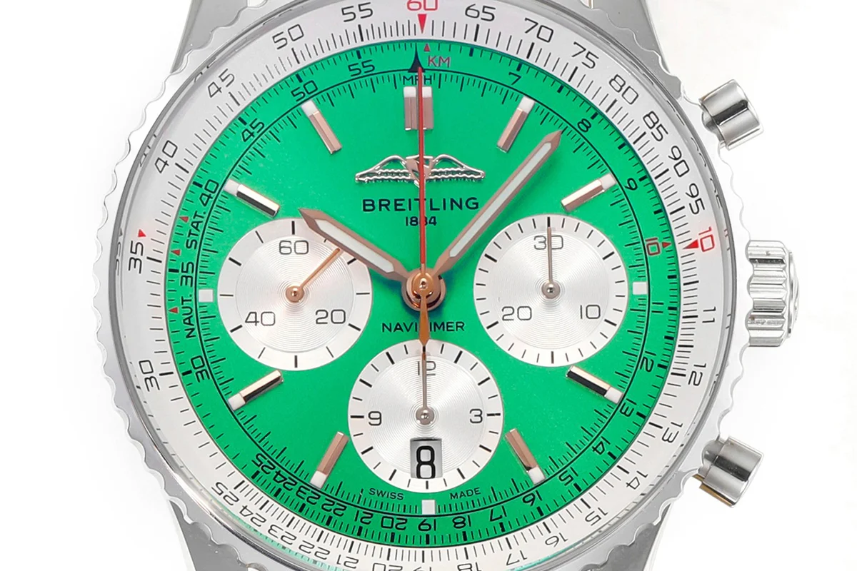 Navitimer B01 Chronograph 41 Green Dial in Steel on Leather Strap Ref. AB0139211L1P1