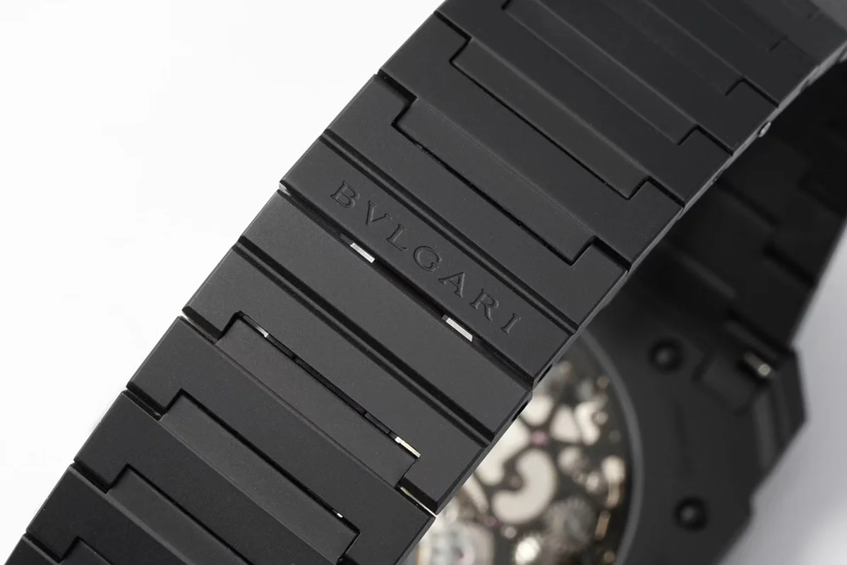 Octo Finissimo Black Dial Ceramic