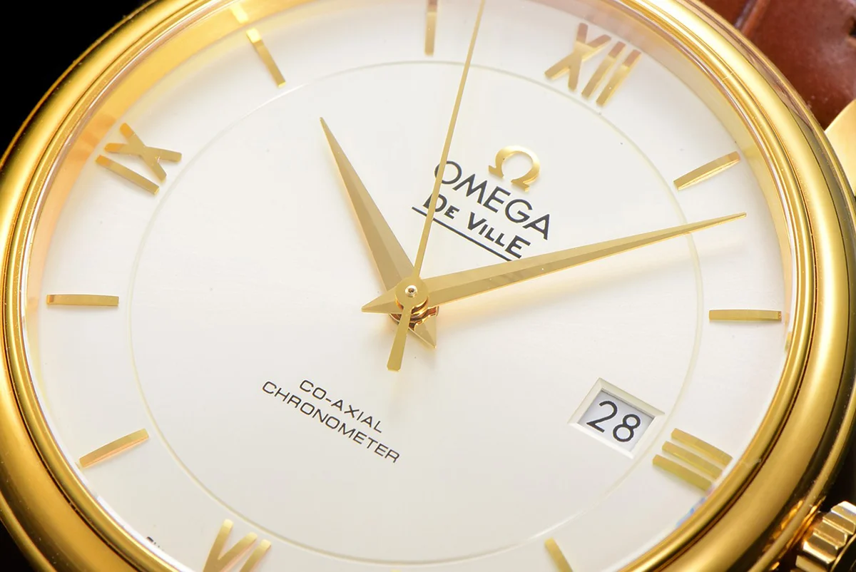 Omega De Ville Prestige Co‑Axial Master Chronometer 40mm White Dial in Yellow Gold