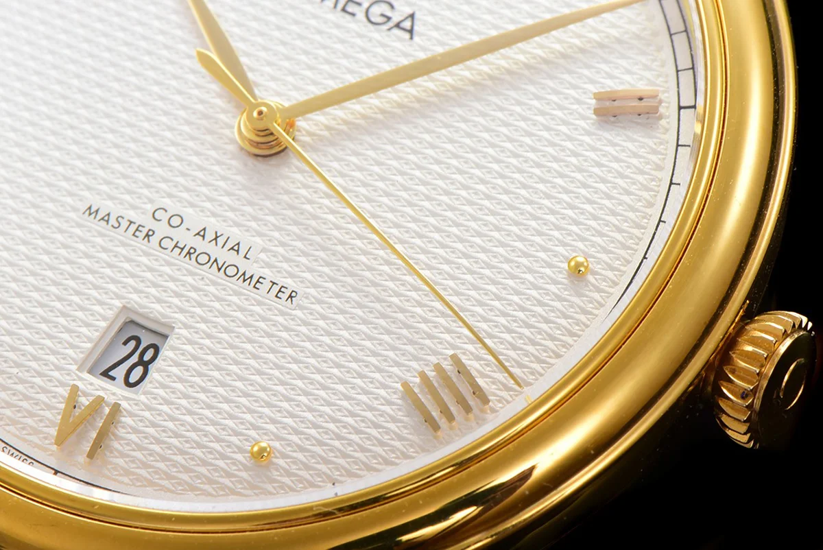 Omega De Ville Prestige Co‑Axial Master Chronometer 40mm White Dial in Yellow Gold