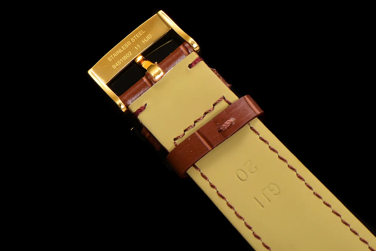 Omega De Ville Prestige Co‑Axial Master Chronometer 40mm White Dial in Yellow Gold