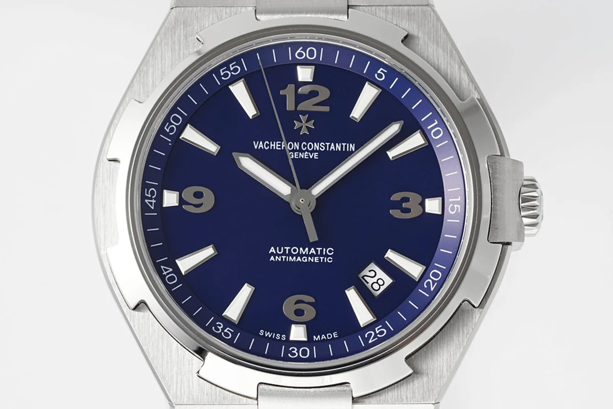 Overseas Automatic 47040 Blue Dial in Steel