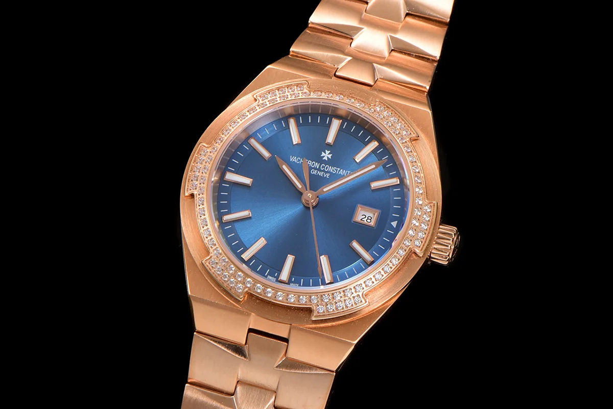 Overseas Blue Dial Ref. 4205 35mm in Rose Gold
