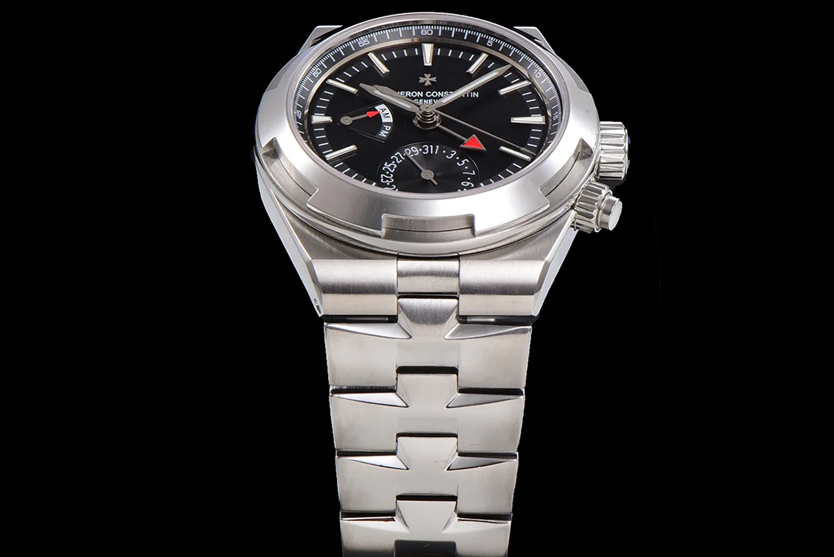 Overseas Dual Time Black Dial in Steel Ref. 7900V/110A-B546