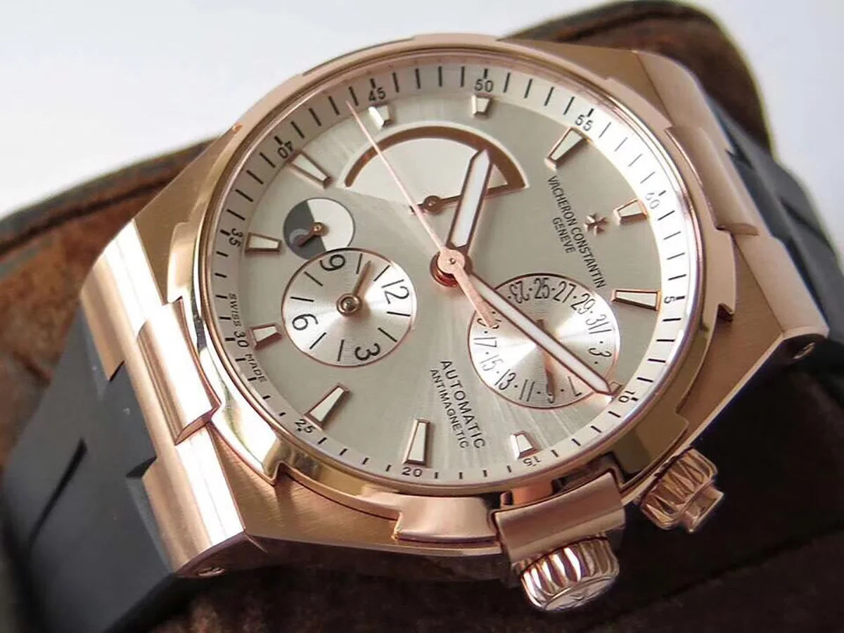 Overseas Dual Time White Dial in Rose Gold on Rubber Strap