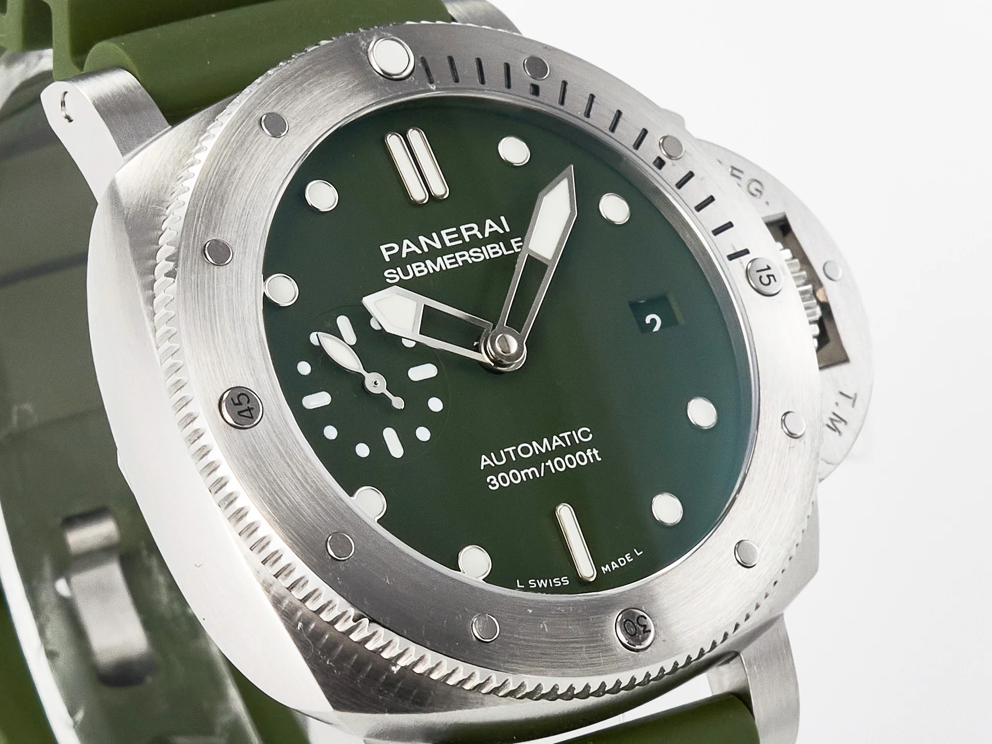 PAM1055 Luminor Submersible 42mm Verde Militare VSF 1:1 Best Edition on Green Rubber Strap P.900 Clone