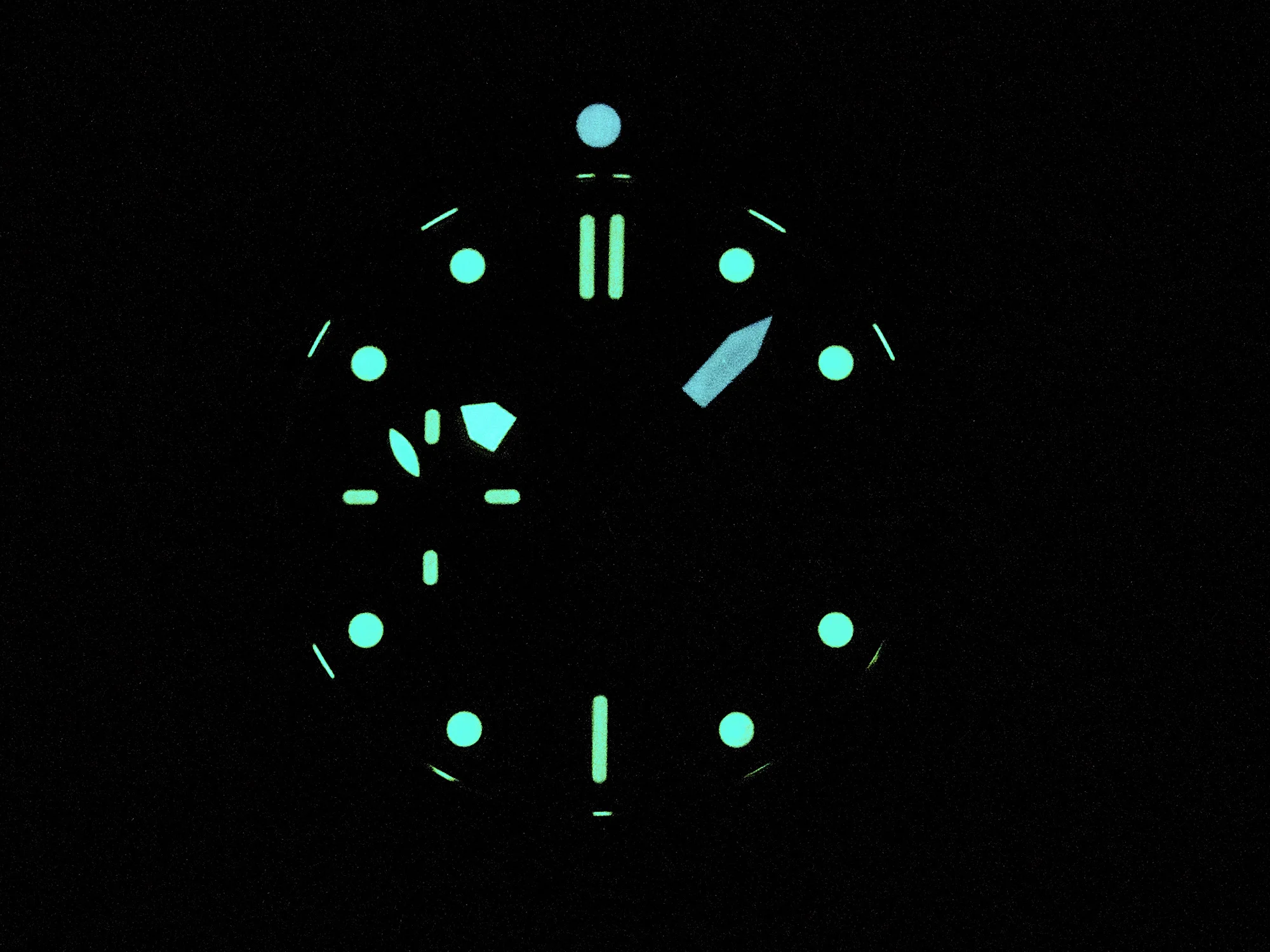 PAM1055 Luminor Submersible 42mm Verde Militare VSF 1:1 Best Edition on Green Rubber Strap P.900 Clone