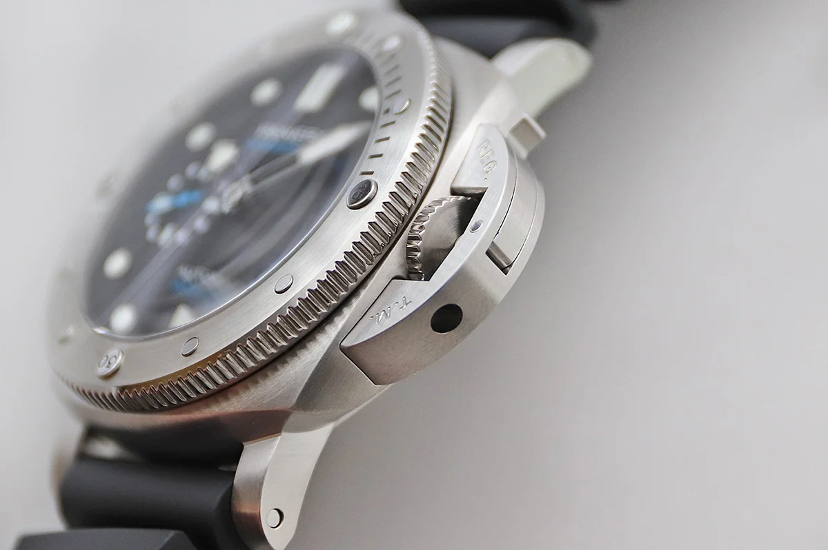 PAM1229 Submersible QuarantaQuattro 44mm
