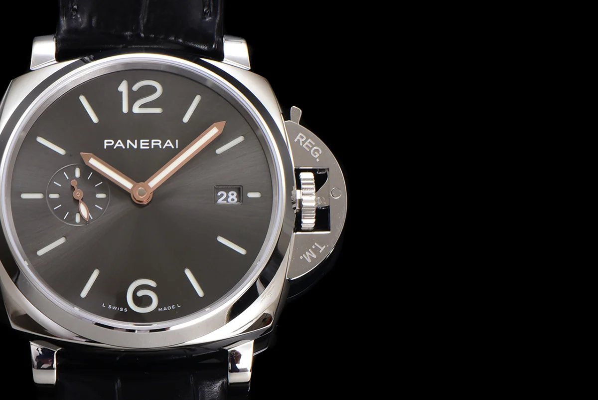 PAM1250 Luminor Due 42mm