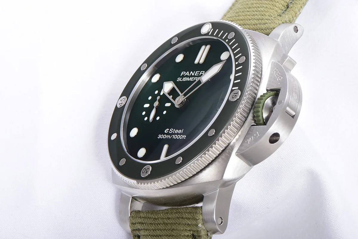 PAM1287 Submersible QuarantaQuattro ESteel™ Verde Smeraldo 44mm