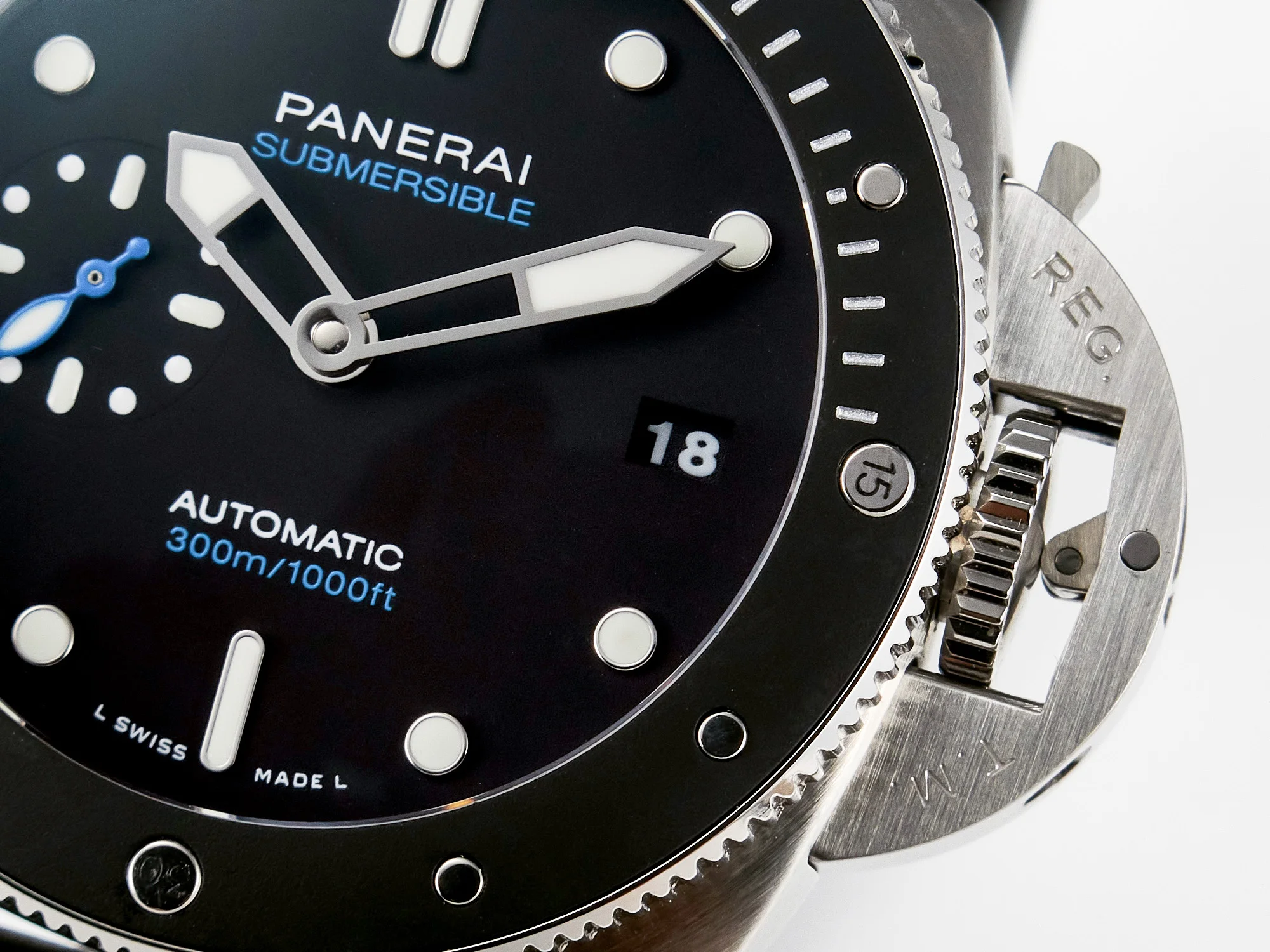 PAM683 Luminor Submersible 42mm VSF Best Edition Black Dial on Rubber Strap P900 Clone