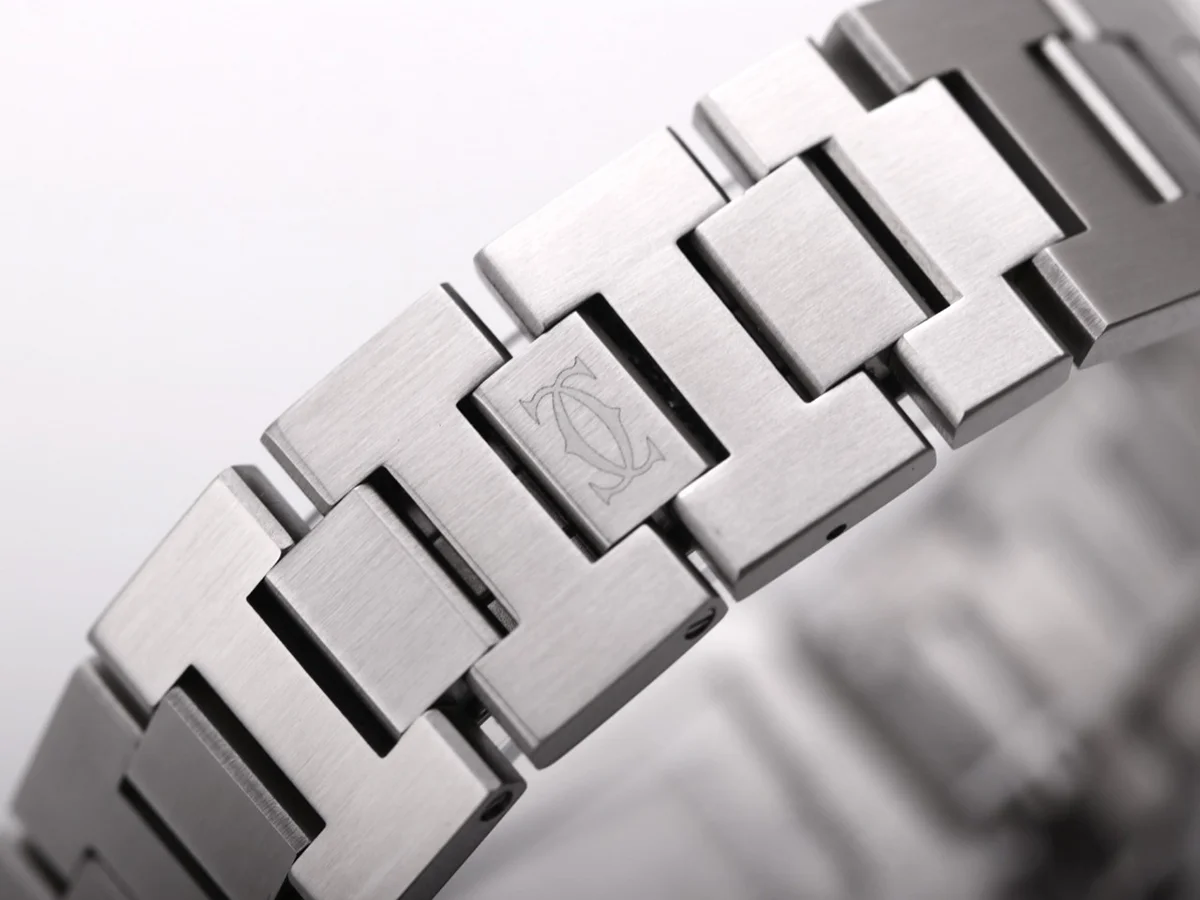 Pasha de Cartier White Dial 35mm in Bracelet
