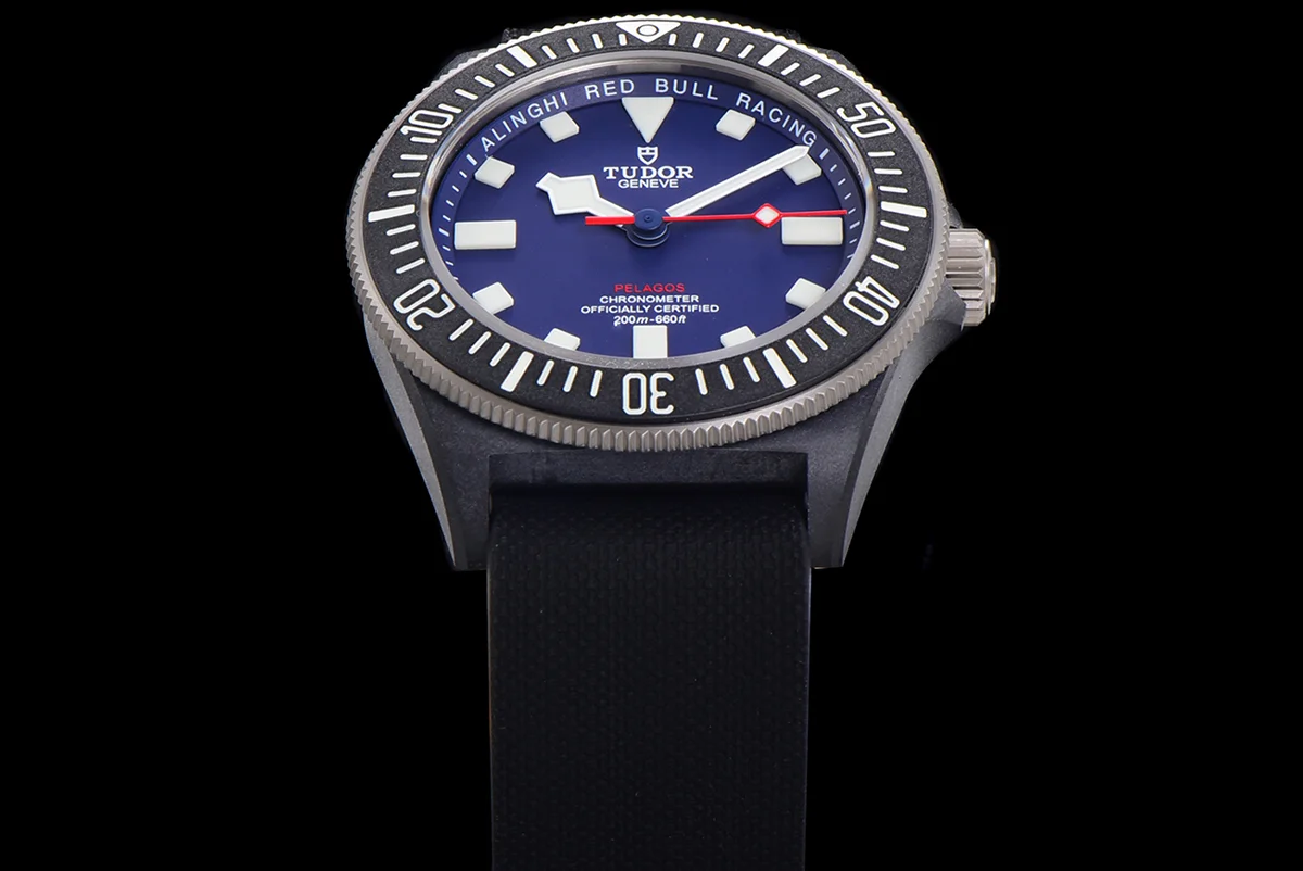 Pelagos FXD Ref. M25707KN-0001