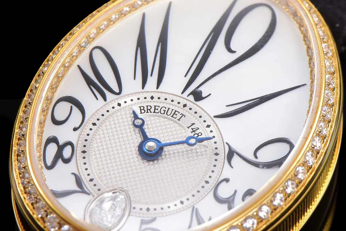 Reine de Naples in Yellow Gold 8918BA