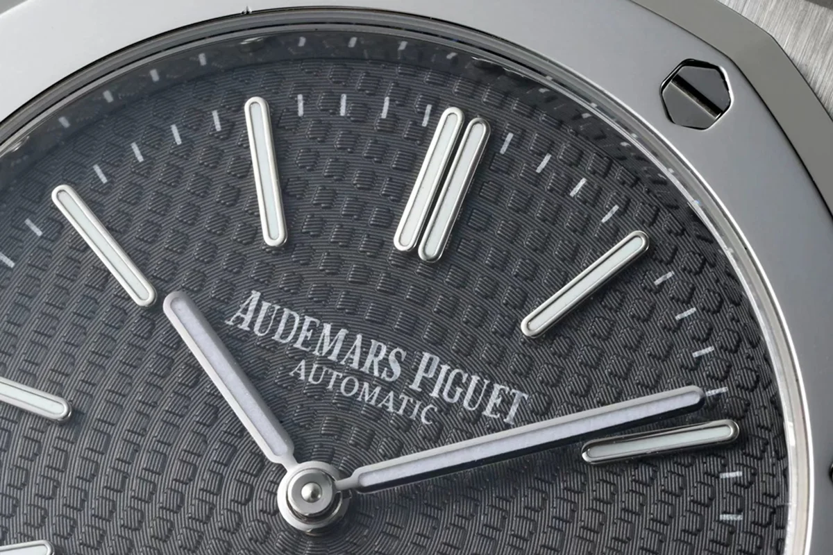 Royal Oak 15202 Grey Dial in Steel