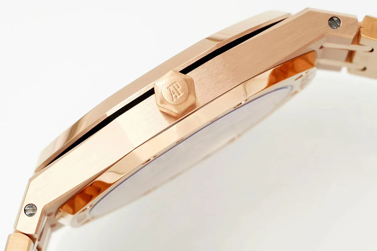 Royal Oak 15202 White Dial in Rose Gold