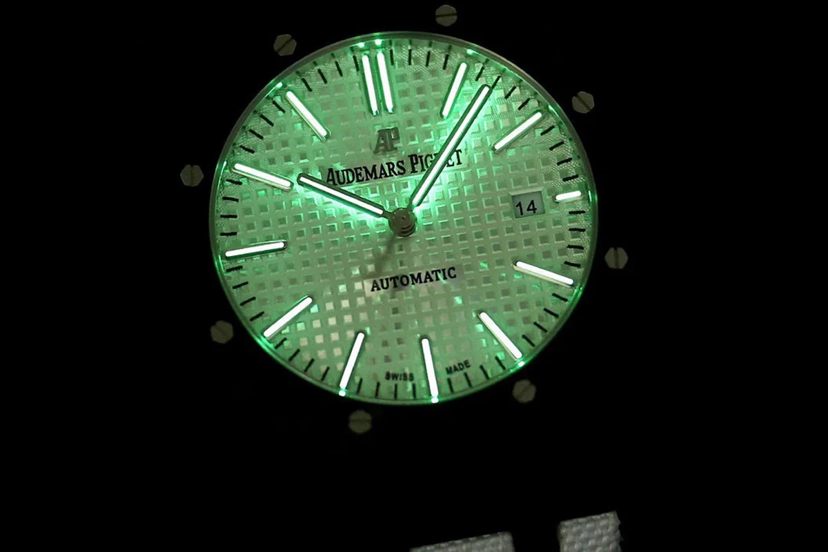 Royal Oak 15400 White Dial in Carbon Fibre on White Nylon Strap