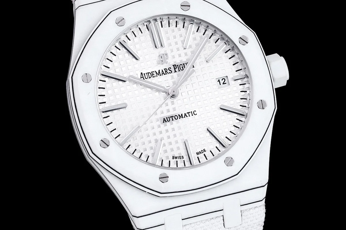 Royal Oak 15400 White Dial in White Carbon Fibre on White Nylon Strap