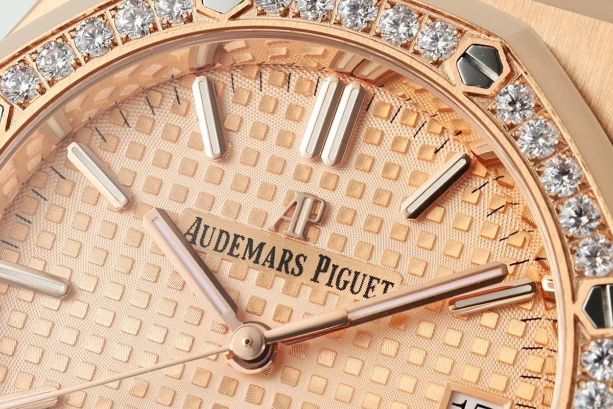 Royal Oak 15450ST 37mm Champagne Dial in Rose Gold with Diamond Bezel