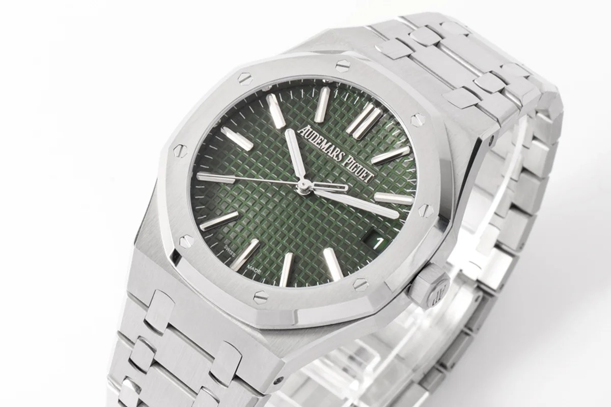 Royal Oak 15510 Green Dial 50th Anniversary”