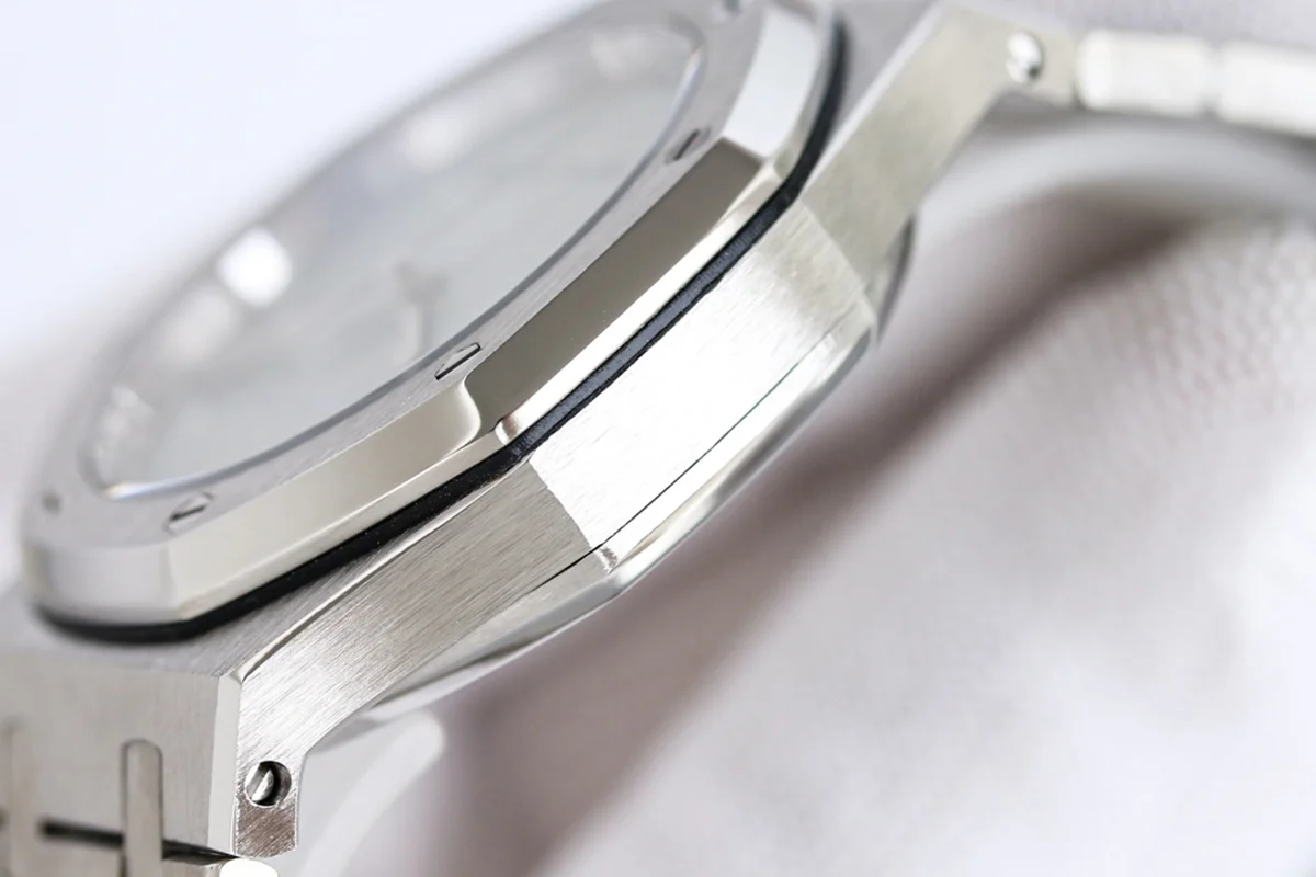 Royal Oak 15550 Black Dial 1017 ALYX 9SM in White Gold