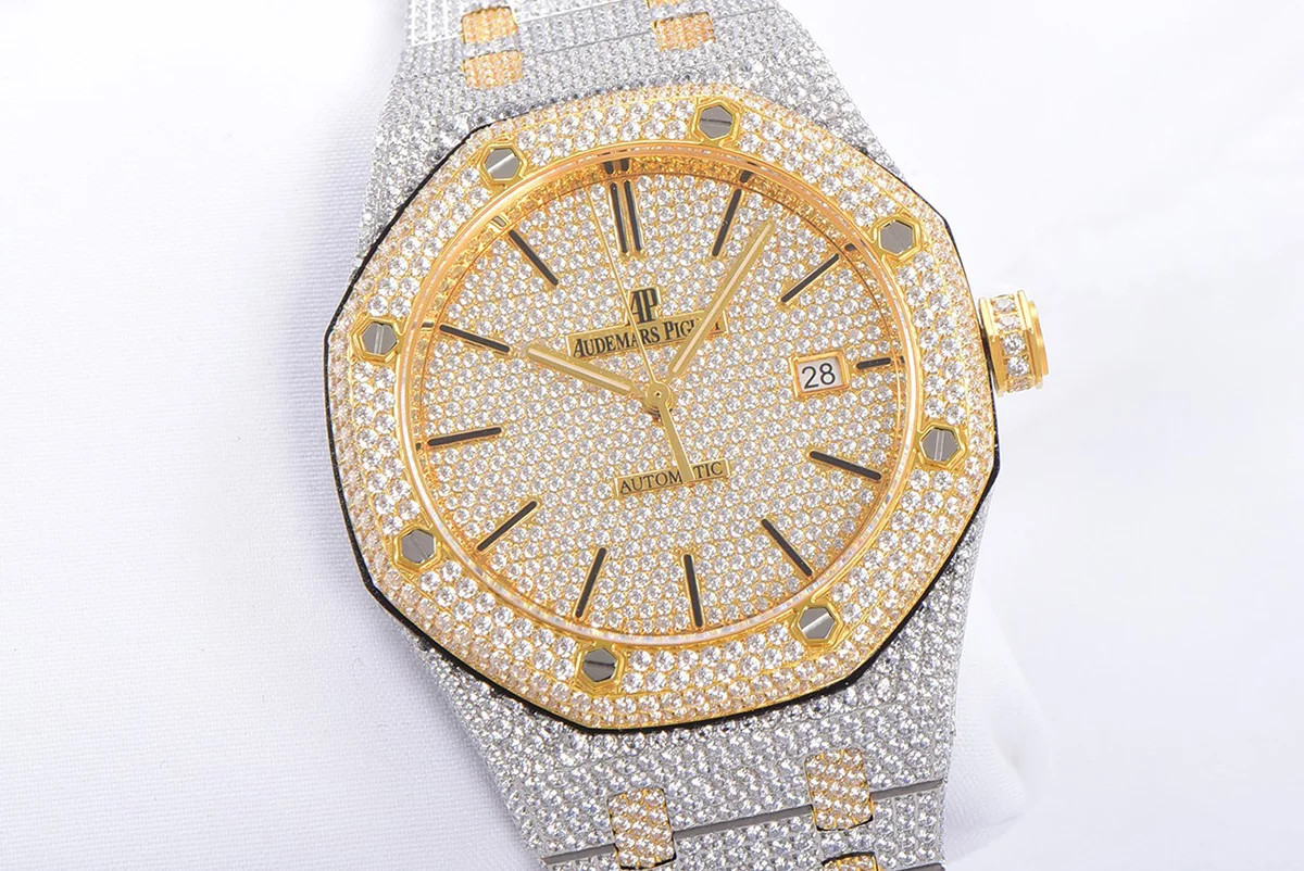 Royal Oak 41mm 15400 Iced Out Steel/Yellow Gold in Stick Markers