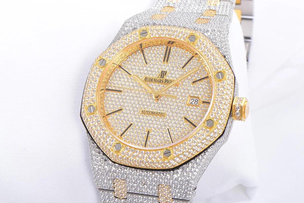 Royal Oak 41mm 15400 Iced Out Steel/Yellow Gold in Stick Markers