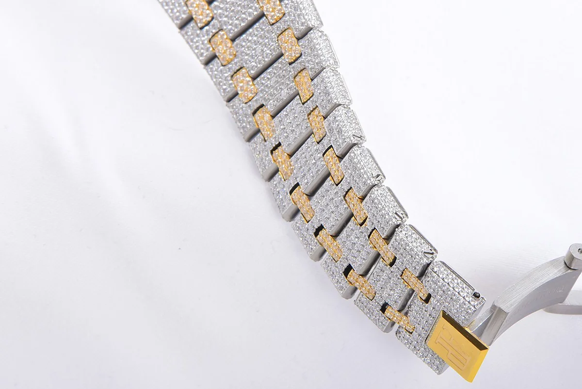Royal Oak 41mm 15400 Iced Out Steel/Yellow Gold in Stick Markers