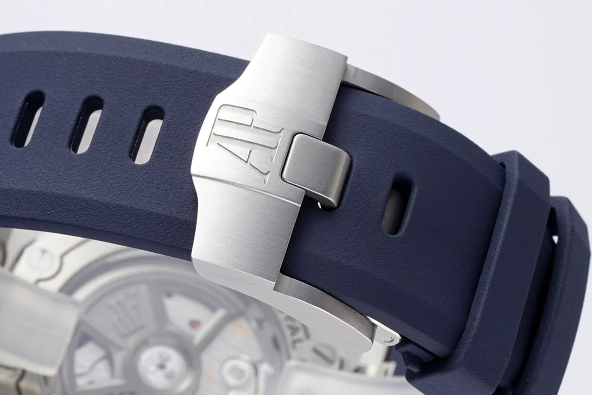 Royal Oak Offshore Diver Steel Blue Dial Ref. 15720ST.OO.A027CA.01
