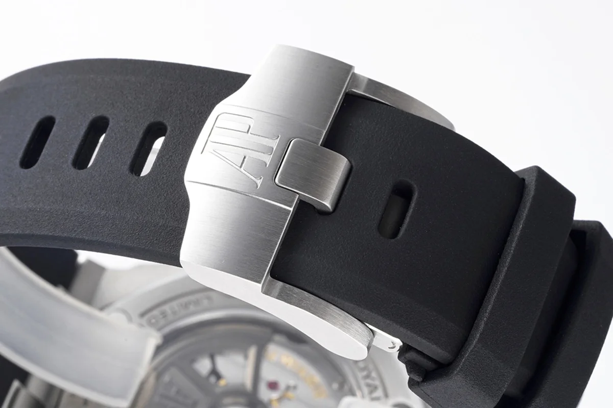 Royal Oak Offshore Diver White Gold Black Dial Ref. 15720CN.OO.A002CA.01