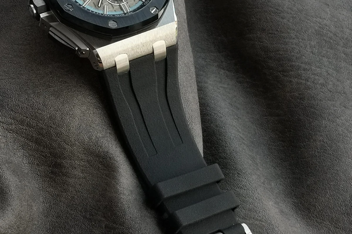 Royal Oak Offshore Novelty 44mm Grey Dial with Ceramic Bezel in Steel