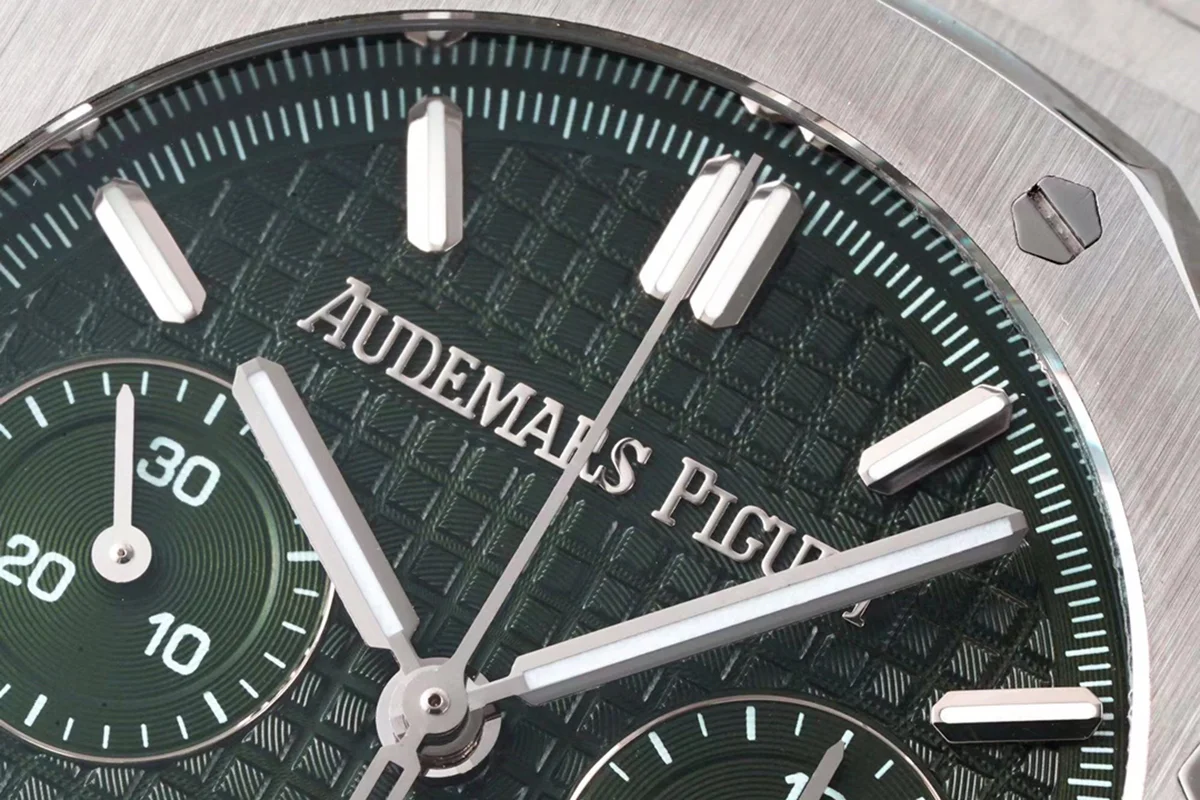 Royal Oak Self-Winding Chronograph Green Dial in Steel