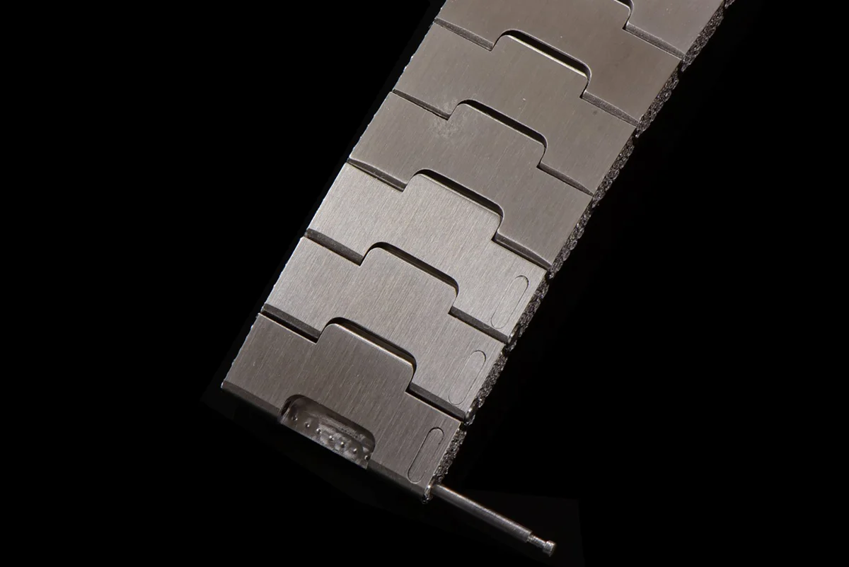Santos de Cartier 40mm Diamond Paved Dial with Roman Markers in Steel/Yellow Gold