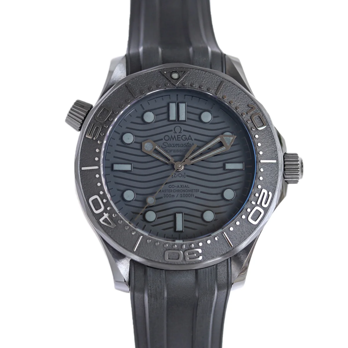 Seamaster Diver 300M Co-Axial Master Chronometer 43.5mm 210.92.44.20.01.003 on Rubber Strap