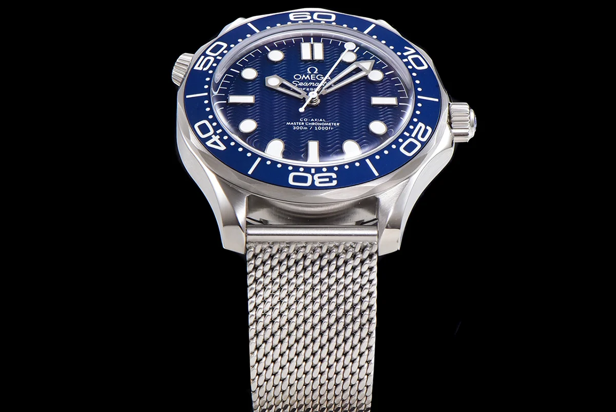 Seamaster Diver 300M Co-Axial Master Chronometer “James Bond 60th Anniversary”